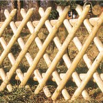 Half Round Expanding Trellis panel installed