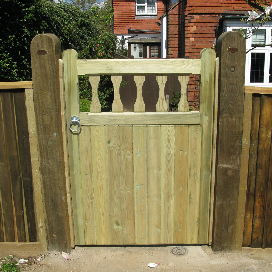 standard Frame windsor gate